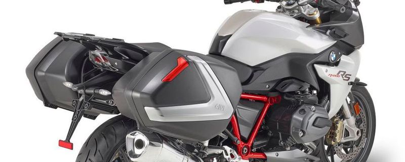 Der V37 von Givi ist ab sofort verfügbar und ein Paar kostet unabhängig von der Versionsausführung als N oder NT 509 Euro.