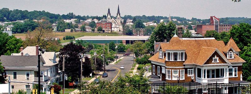 Blick auf New Britain, Hartford County: Hier ist der Firmesitz von Stanley Black & Decker, auf dessen ehemaligem Firmengelände der Brennstoffzellen-betriebene Energie- und Innovationspark entstehen soll.