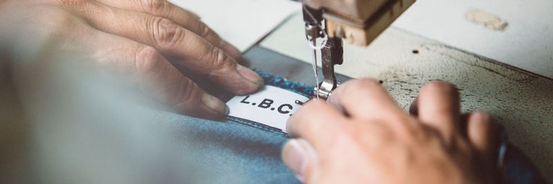 Damit die E-Commerce-Prozesse des Modehändlers Lesara effizienter vonstattengehen, hat Aberle das Logistikzentrum des Unternehmen automatisiert.