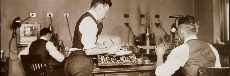 Historisches UL-Prüflabor: Die bis heute typische Vorgehensweise von UL wurde wenige Jahre nach Gründung, am Anfang des 20. Jahrhunderts entwickelt.