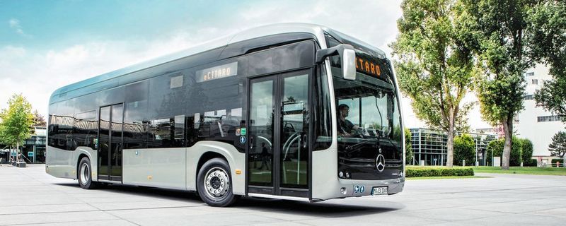 Daimler hat den „eCitaro“ vorgestellt, einen rein elektrisch angetriebenen Stadtbus. Seine offizielle Premiere ist auf der IAA Nutzfahrzeuge vom 20. bis 27. September 2018 in Hannover.