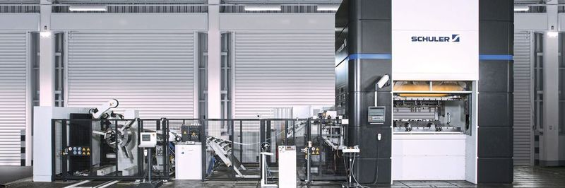 Die neue Servopresse MSP 400 von Schuler bietet viele smarte Funktionen, hohe Produktivität, Prozesssicherheit und intuitive Bedienbarkeit.