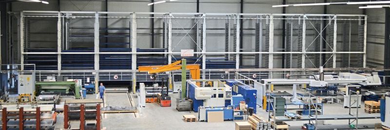 Die Blechbearbeitungsfirma Gebr. Blum setzt an ihrem neuen Standort im pfälzischen Hettenleidelheim (D) auf ein automatisches Kassettenlager von Kasto Maschinenbau.