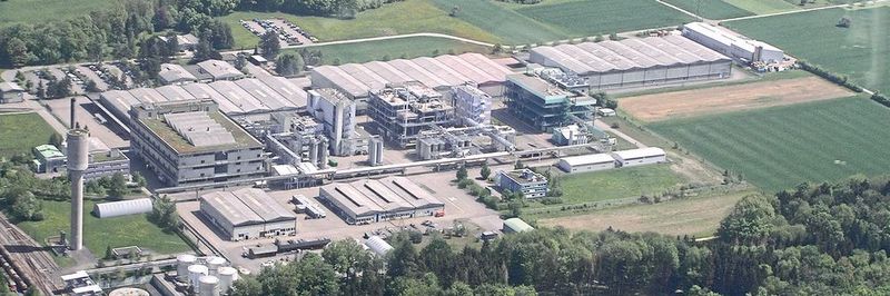 Durch die Beseitigung von operativen Engpässen will BASF gleichzeitig ihre bereits bestehenden Kapazitäten für Irganox 1010 am Produktionsstandort Kaisten in der Schweiz um 30% erhöhen.