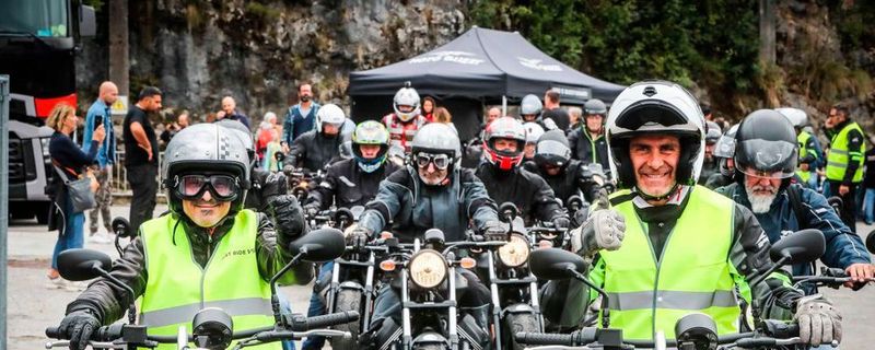 Dreh- und Angelpunkt des Events ist das „Moto Guzzi Village“ inmitten des Werksgeländes. Hier erwarten die Besucher ein interessantes, attraktives Programm, viele Informationen und on top eine Weltpremiere.