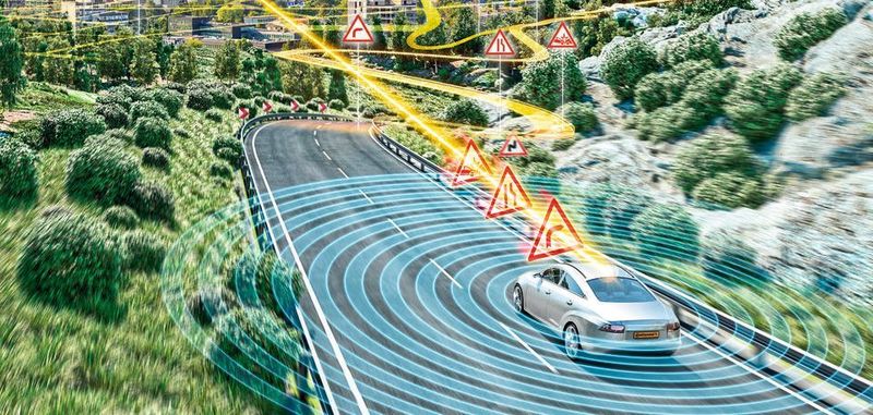 Vernetztes Fahrzeug: Ein autonom fahrendes Auto ist ständig mit seiner Umgebung in Kontakt sein. Die V2X-Funkkommunikation muss getestet und validiert werden.