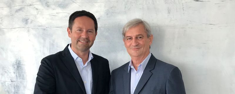 Zum 01. Januar 2019 tritt Jürgen Otto (links) in die Geschäftsführung der Dräxlmaier Group ein und übernimmt die Funktion des CEO von Fritz Dräxlmaier (rechts).