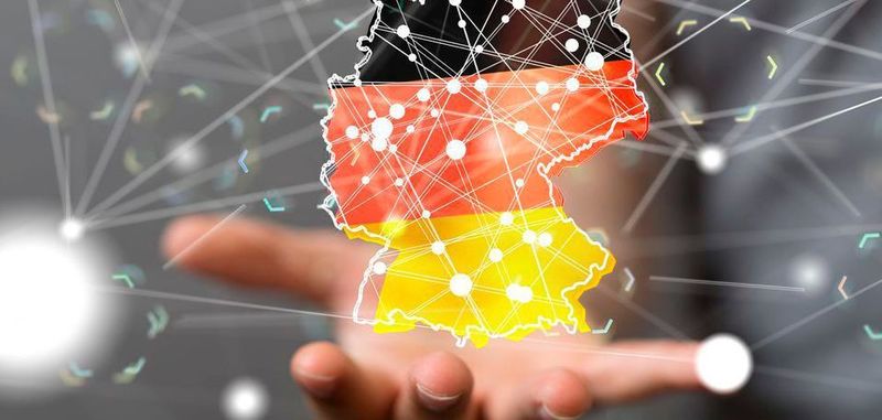 Bei den Mitarbeitern der Forschung und Entwicklung müssen sich bis zu 50 Prozent neues Know-how aneignen, um den wachsenden Anforderungen in ihrem Job zu entsprechen. Bei den Mitarbeitern in der Produktion sind es hingegen nur bis zu 15 Prozent, die sich neu ausrichten müssen.