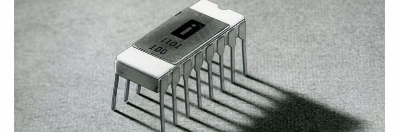 Der SRAM-Chip 1101 war 1969 das zweite Produkt der jungen Firma Intel. Mit seiner MOS-Technik war er zukunftsweisend.