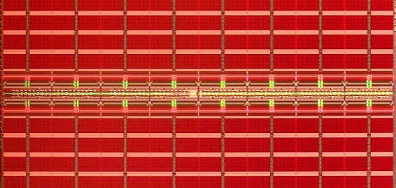Schneller Magnetspeicher: Silizium-Die eines MRAM-Speichers von Everspin