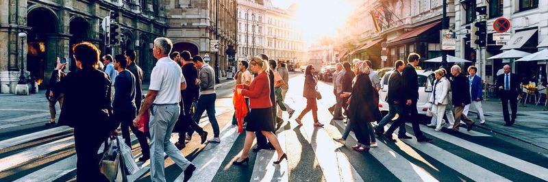 Im Lead Management arbeiten viele Unternehmen mit Personas. Sie stehen repräsentativ für die unterschiedlichen Wünsche und Anforderungen innerhalb der Zielgruppen von Unternehmen.