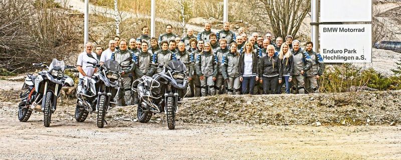 Das Team des BMW Motorrad Enduroparks Hechlingen feierte dieser Tage sein 25-jähriges Jubiläum.