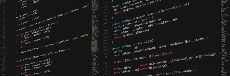 Ein Computer ist auf Hilfe angewiesen, um die Befehle des Programmierers zu verstehen.