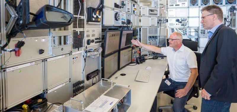 Volkswagen entwickelt immer mehr Elektronik im eigenen Haus.