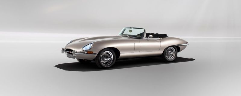 Jaguar E-Type Zero: Dieser Oldtimer fährt rein elektrisch. Nach der Konzeptvariante sollen nun auch andere Kundenfahrzeuge elektrifiziert weren.