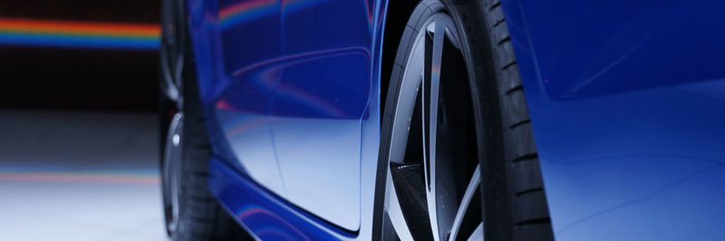 Wenn das vernetzte Auto Wirklichkeit werden soll, müssen Autohersteller künftig standardmäßig sichere IoT-Technologien einsetzen.