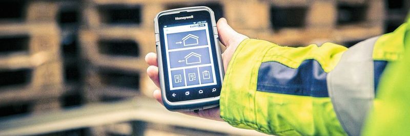Logistik-Apps unterstützen ein effizientes Beschaffungsmanagement. Spediteure erfassen mobil das Abholen oder Zustellen der Lieferung – mit Barcodescan und digitaler Unterschriftenerfassung.