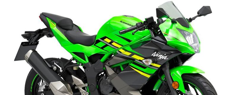 Die Ninja 125 ist im Styling stark von den Bikes der World-Superbike Series beeinflusst.