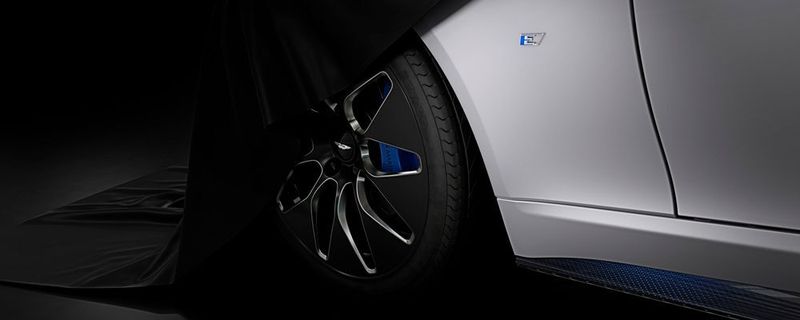 Der Aston Martin Rapide E kommt 2019. Bisher gibt es kein Bild des kompletten Fahrzeugs.