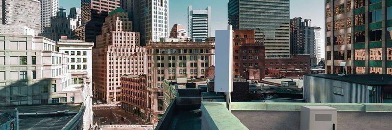 AIR 3246 - Bestandteil des Radio System 5G Portfolio von Ericsson - im Einsatz in einem dicht bebauten urbanen Umfeld.