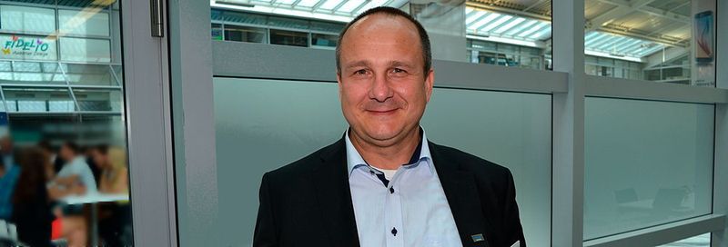 Fokus auf Auto-ID: Ernesto Schmutter geht zu einem spezialisierten Reseller.