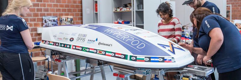 Der Hyperloop-Prototyp der Studierendengruppe erreicht Geschwindigkeiten von bis zu 500 km/h.