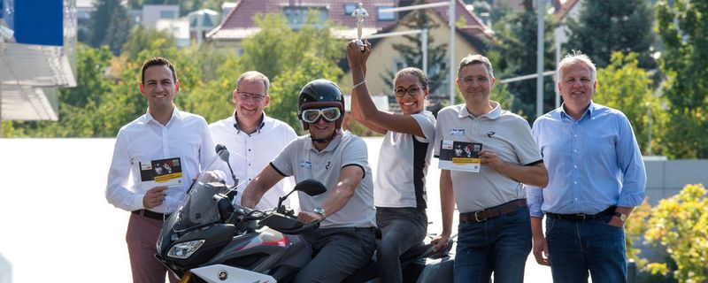 Die mit dem Durchblick: Nach getaner Arbeit legte die Jury die Rundreise zu den besten Motorradhändlern der Republik 2018 fest.