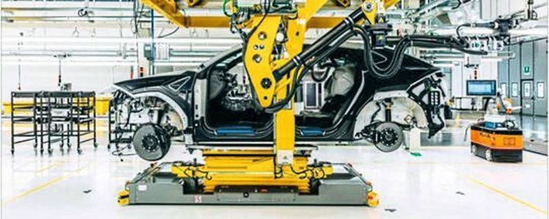 Dürr hat das Montagewerk des neuen Lamborghini Urus erweitert und modernisiert.
