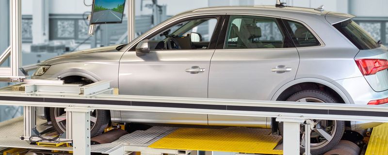 Im Bereich der Fahrzeug-Prüftechnik hat Dürr Assembly Products zwei Prüfstände vorgestellt: Der Prüfstand „x-road curve“ übernimmt klassische Aufgaben wie die Prüfung von Bremsen, Getriebe und ABS.