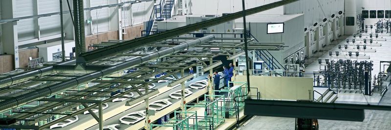 Presswerke werden ihre Flexibilität erhöhen müssen, wenn Automobile mit verschiedenen Antrieben auf der gleichen Linie hergestellt werden.