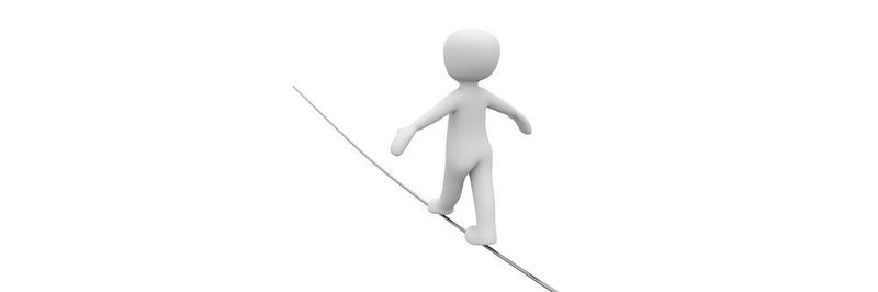 Es gilt den Balanceakt zu bewältigen: auf der einen Seite steigende technischer Komplexität, auf der anderen erwarten Kunden immer einfachere Lösungen.
