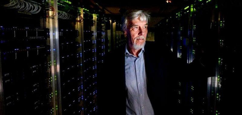 Rolf Heuer ist zuversichtlich, dass uns clevere Maschinen helfen — in Forschung, Industrie und im Alltag. Der ehemalige Generaldirektor des CERN war bis April 2018 Präsident der Deutsche Physikalische Gesellschaft (DPG).