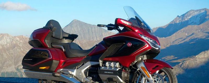 Mit der Goldwing über die Alpen.