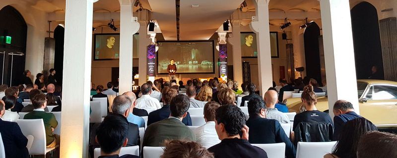Beim Wunder „Mobility Summit“ treffen sich in Hamburg rund 200 Mobilitätsspezialisten und diskutieren Aspekte der urbanen Mobilität setzen.