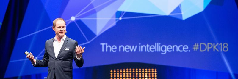 Gregor Bieler, General Manager und Channel-Chef bei Microsoft Deutschland schwörte als Gastgeber der #DPK18 die Teilnehmer auf das Thema KI ein.