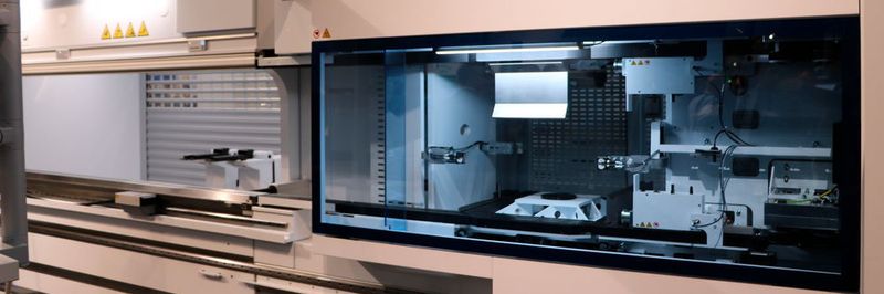 Die neue Generation des Toolmaster-Werkzeugwechslers ist für alle Abkantpressen der 5000er-Serie verfügbar.