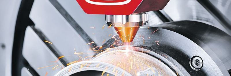 DMG Mori hat beides im Programm: 3D-Drucker und Hybridmaschinen.