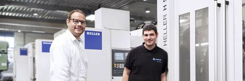 Andres Neueder (li.) und Matthias Back, Leiter Frästechnik Neueder Maschinenbau: «Leasing oder Finanzierung ist, unabhängig wie viele Schichten man fährt, immer ein fixer Kostenblock. Bei Heller4Use dagegen wird neben den Grundkosten nur nach der effizienten Maschinenutzung abgerechnet.»