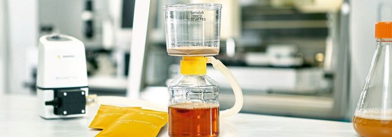 Sartoclear Dynamics Lab is an innovative solution for laboratory-scale prefiltration and sterile filtration of mammalian cell cultures.