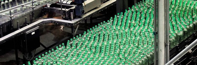 In einer intelligenten Fabrik müssen Daten nicht nur erfasst, sondern auch zur schnellen und intelligenten Weiterverarbeitung genutzt werden können.