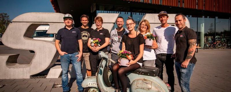 Die Jubilare (von links nach rechts): Otto Wermescher, Alexander Barth, Bettina Thomamüller, Mario Ott, Veronika Stöcker, Sabine Häckl, Ralf Jodl und Angelo Quattrocchi