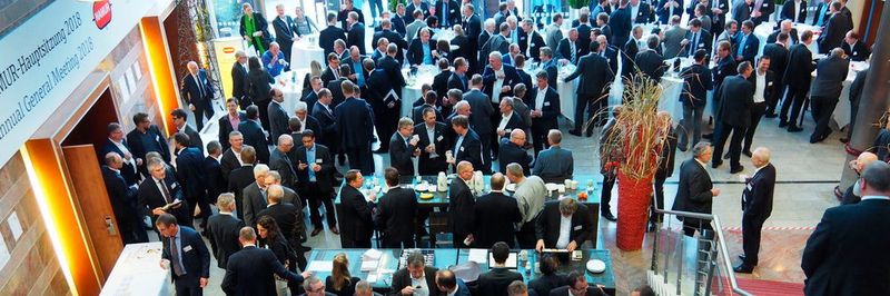 During the breaks between lectures and discussions there was again a lot of time to deepen topics and expand the own network.