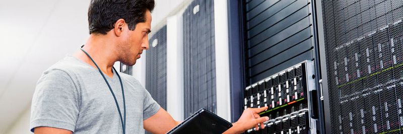 Die Logistik digitalisiert ihre Prozesse, um Kundenwünsche stets termintreu zu erfüllen.