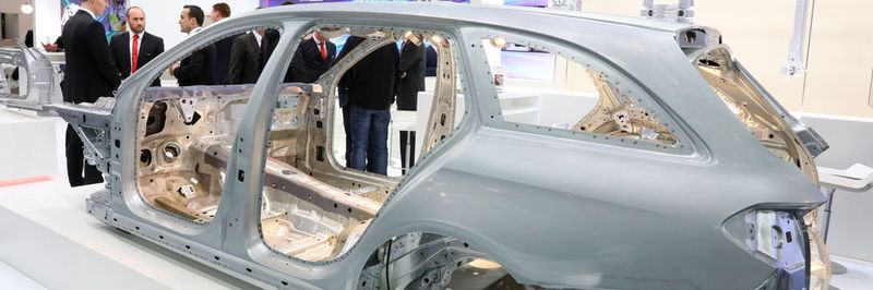 What are the effects of globalisation and what challenges are foundries facing? Modern production technologies and cooperation with other companies could be a solution.
