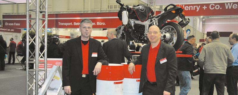 Gebündelte Fachkompetenz: Vertriebsleiter Motorrad Thomas Langefeld (re.) und Stefan Onken (li.), Leiter Motorrad bei Matthies.