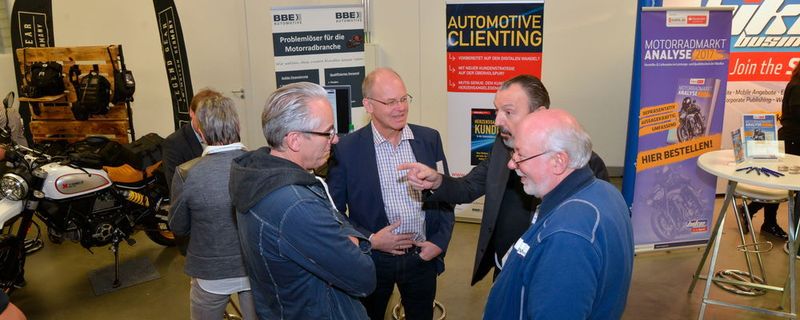 Martin Berning von der BBE Automtive – mittendrin in der Händlerschaft.