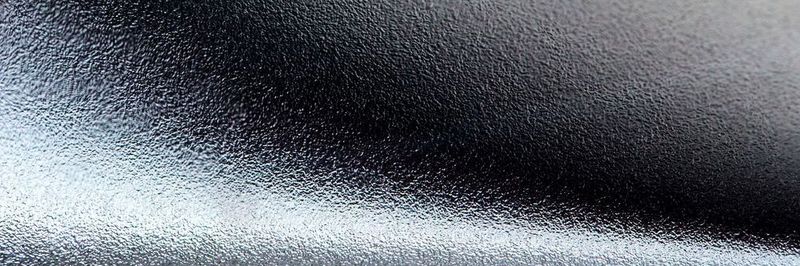 A special coating reduces friction and facilitates the flow of aluminum into the cavity so that even thick layers can be joined reliably and safely.