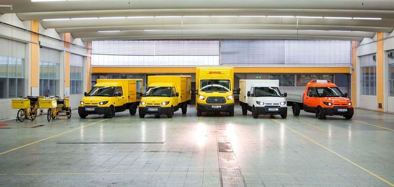 Zur Bewältigung des boomenden Online-Handels werden zukünftig verstärkt eher kleine Fahrzeuge, wie der derzeit von DHL eingesetzte StreetScooter oder Lastenräder, eingesetzt.
