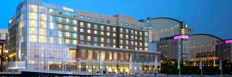 Kunden der Marriott-Tochter Starwood sind von einem Hacker-Angriff betroffen, bis zu 500 Mio. Kundendaten des Starwood-Prefered-Guest-Programms sind Unbefugten in die Hände gefallen.