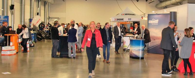 Endgültig zu d e r B2B-Branchenplattform für Zweiradprofis aufgestiegen: die Fachtagung »bike und business« 2018 in Würzburg.